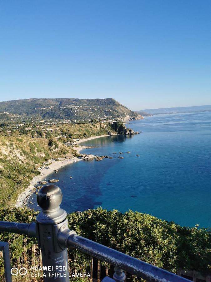 Sole E Luna Capo Vaticano Ricadi Bagian luar foto
